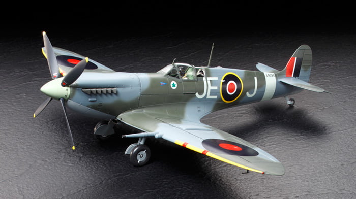 Tamiya Supermarine Spitfire Mk.IXc 1:32 Scale Plastic Model Kit - Starter Paint Pack (6 Pots) - VP60319